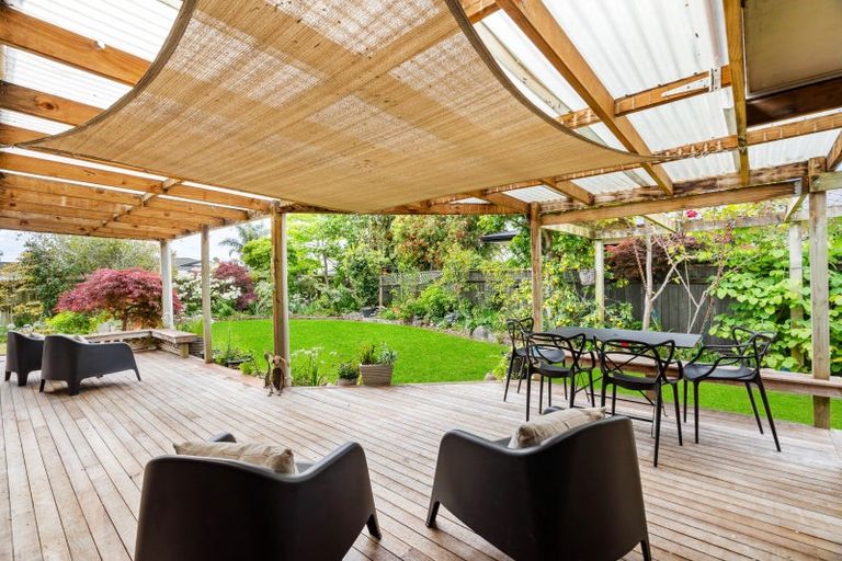 Photo of property in 4 Bishops Close, Greenmeadows, Napier, 4112