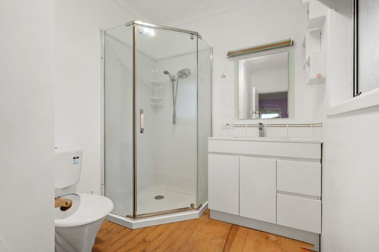 Photo of property in 2 Kelvyn Grove, Manurewa, Auckland, 2102