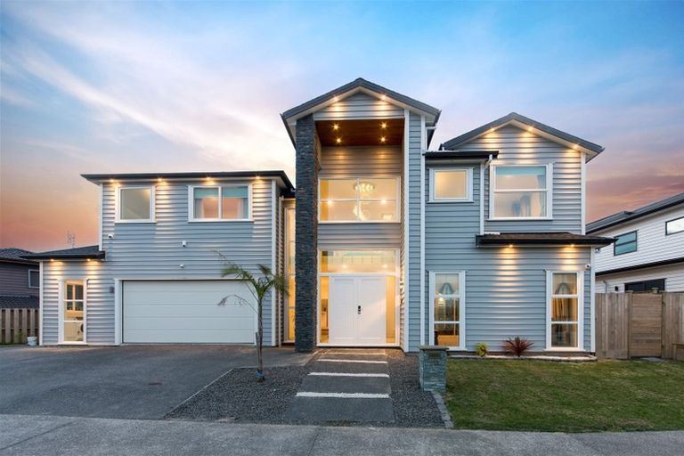 Photo of property in 20 Spyglass Street, Red Beach, 0932