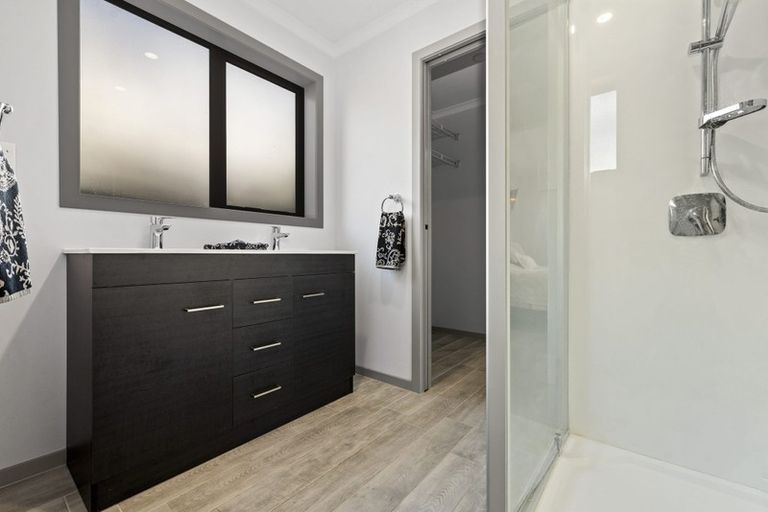 Photo of property in 24 Hilton Road, Lynmore, Rotorua, 3010