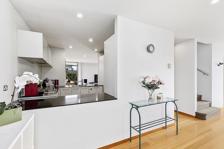 Photo of property in 52a Killarney Street, Takapuna, Auckland, 0622