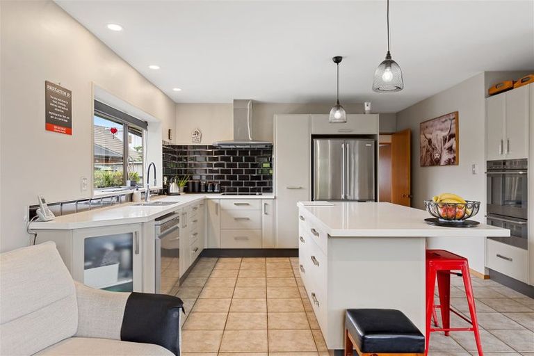 Photo of property in 21 Tivoli Place, Bishopdale, Christchurch, 8053