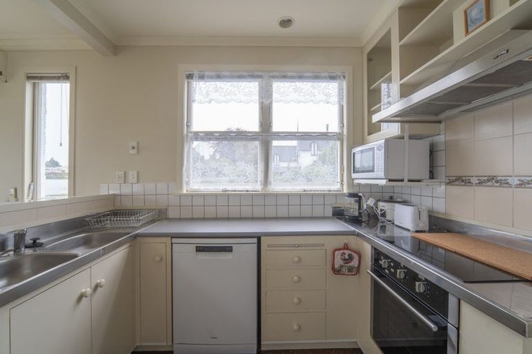 Photo of property in 66a Lake Crescent, Hamilton Lake, Hamilton, 3204