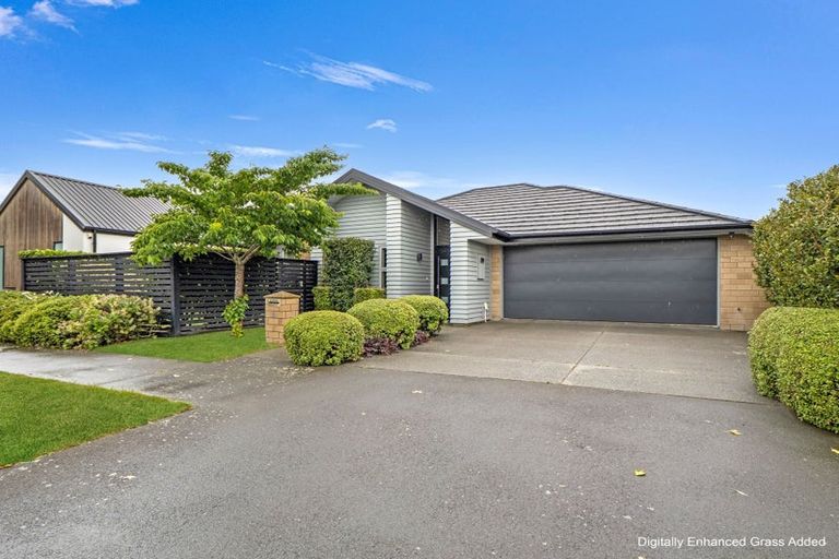 Photo of property in 20 Taiore Crescent, Marshland, Christchurch, 8083