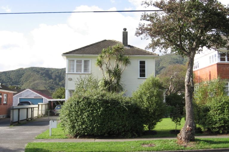 Photo of property in 90 Judd Crescent, Naenae, Lower Hutt, 5011