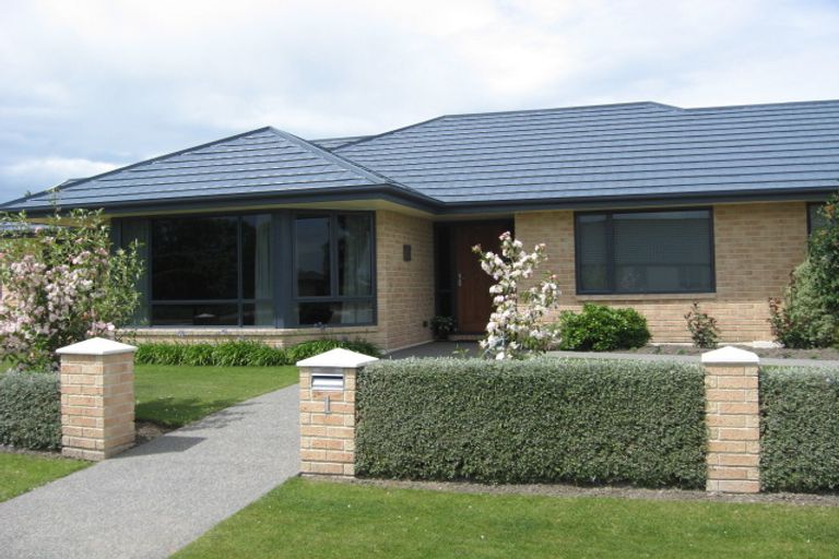 Photo of property in 1 Panache Place, Northwood, Christchurch, 8051