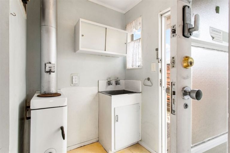 Photo of property in 1/116 Seabrook Avenue, New Lynn, Auckland, 0600