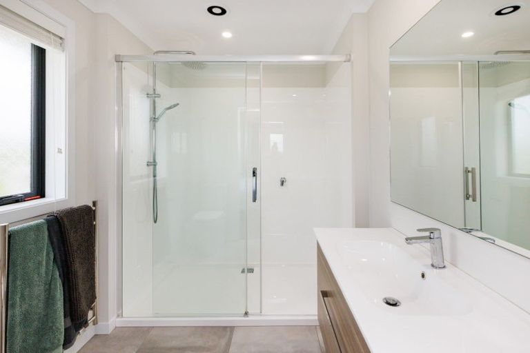 Photo of property in 117 Kingsdale Park Drive, Aokautere, Palmerston North, 4471