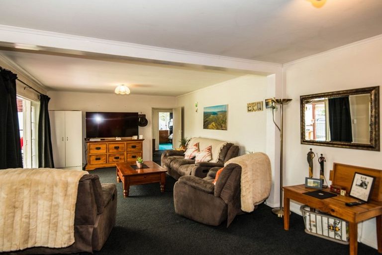 Photo of property in 25 Ward Street, Raetihi, 4632