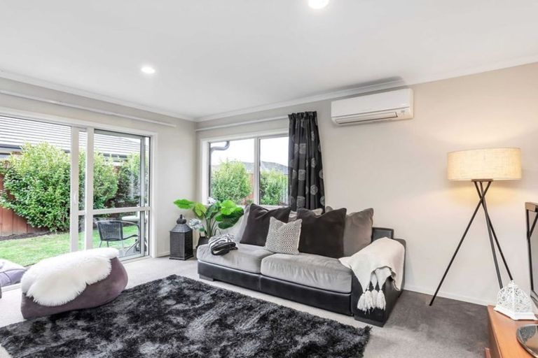 Photo of property in 33 Rossall Crescent, Rolleston, 7615