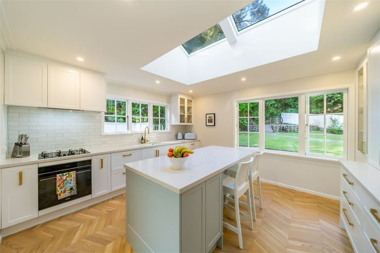 Photo of property in 67 Chatsworth Road, Silverstream, Upper Hutt, 5019