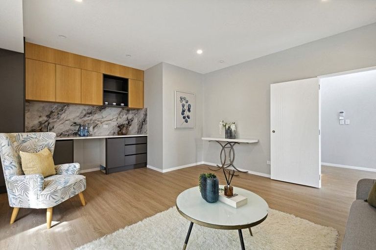 Photo of property in 15 Bela Vista Boulevard, Swanson, Auckland, 0614