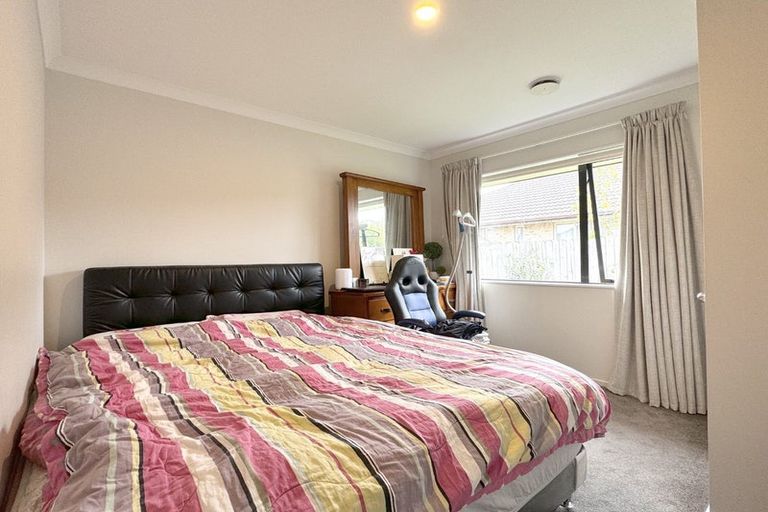 Photo of property in 6 Old Park Place, Takanini, 2112