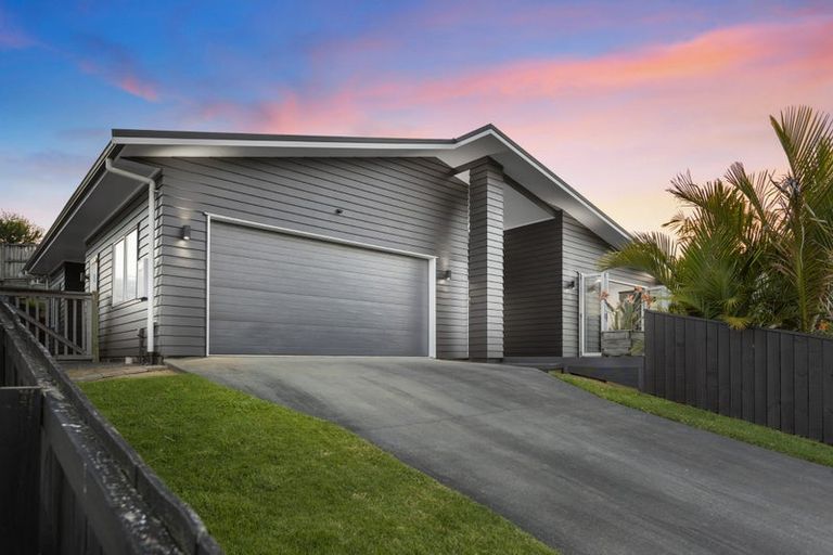 Photo of property in 19 Merlot Drive, Pyes Pa, Tauranga, 3112