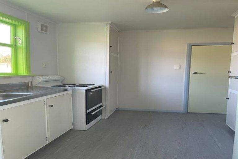 Photo of property in 121 Gear Terrace, Ranui, Porirua, 5024