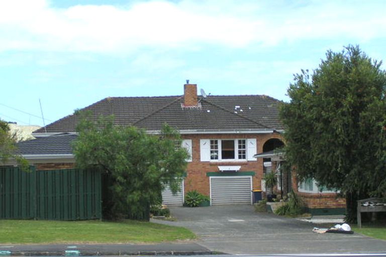 Photo of property in 2/289 Lake Road, Hauraki, Auckland, 0622