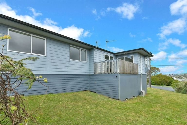 Photo of property in 111 Stanmore Bay Road, Stanmore Bay, Whangaparaoa, 0932