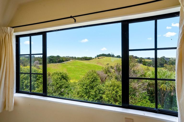 Photo of property in 65 M Greenwood Road, Leigh, 0972