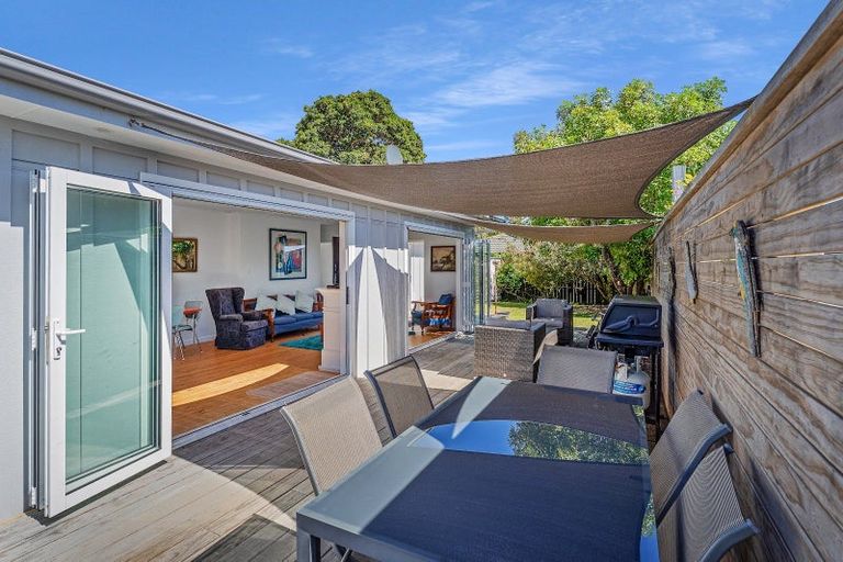 Photo of property in 207a The Square, Whangamata, 3620