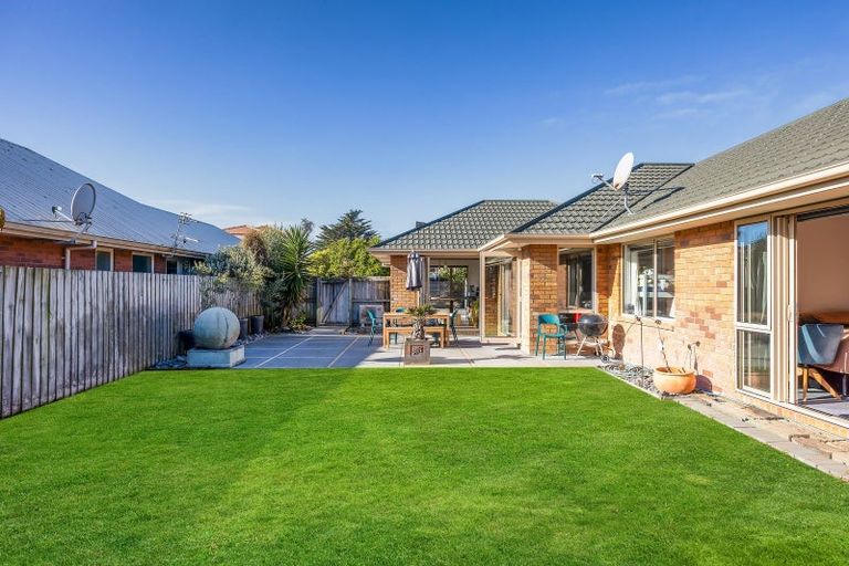 Photo of property in 16 Cockle Lane, Waimairi Beach, Christchurch, 8083