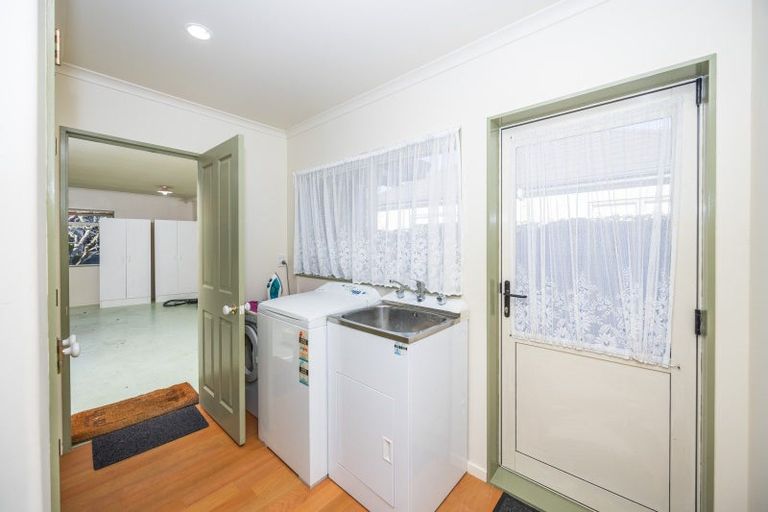 Photo of property in 15 Roderick Place, Rototuna, Hamilton, 3210