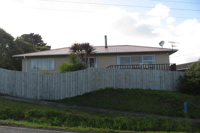 Photo of property in 4 Northfield Road, Waitakere, Auckland, 0816