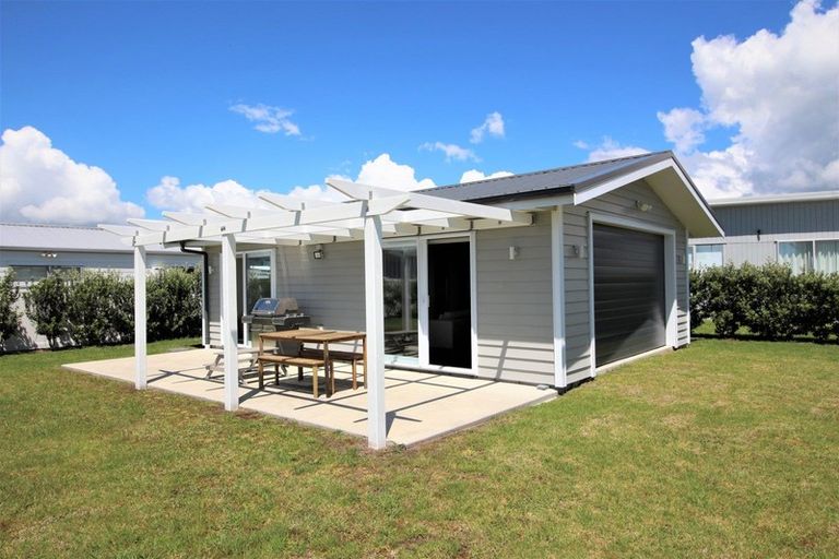 Photo of property in 150 Ngaio Drive, Matarangi, Whitianga, 3592