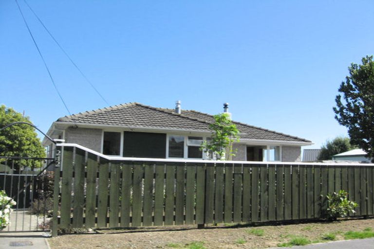 Photo of property in 242 Seaview Road, Stoke, Nelson, 7011