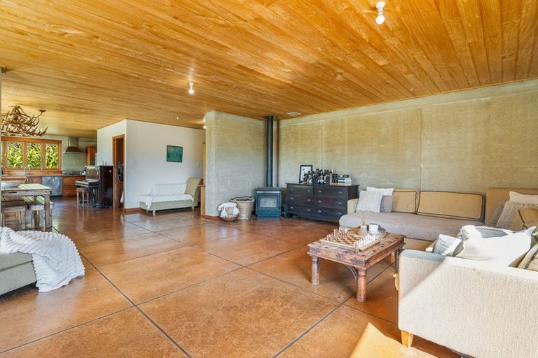 Photo of property in 117 Worrall Road, Kumeu, 0891