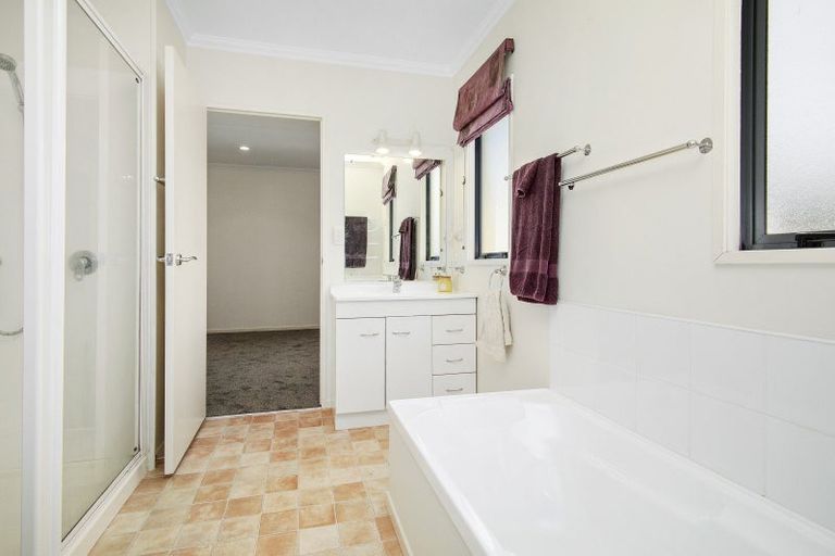 Photo of property in 58a Molesworth Street, Taita, Lower Hutt, 5011