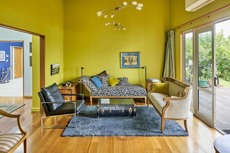 Photo of property in 95 Seaview Road, Paremata, Porirua, 5024