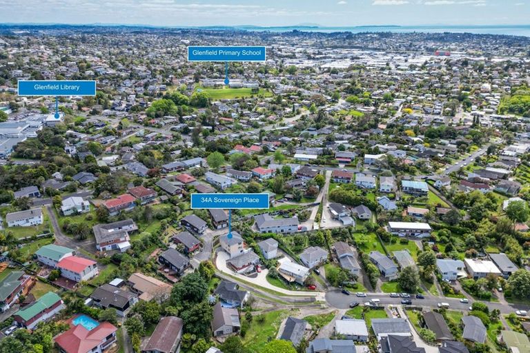 Photo of property in 34a Sovereign Place, Glenfield, Auckland, 0629