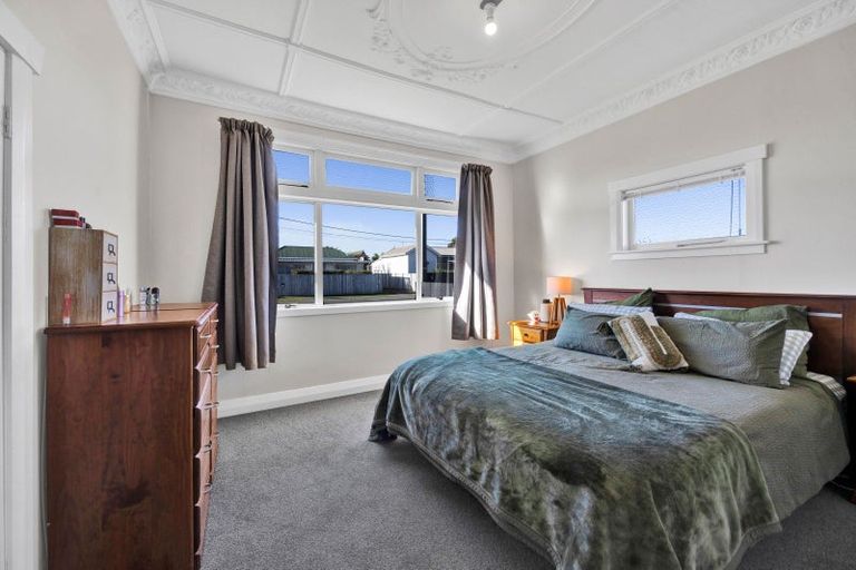 Photo of property in 45 Vogel Street, Hawera, 4610