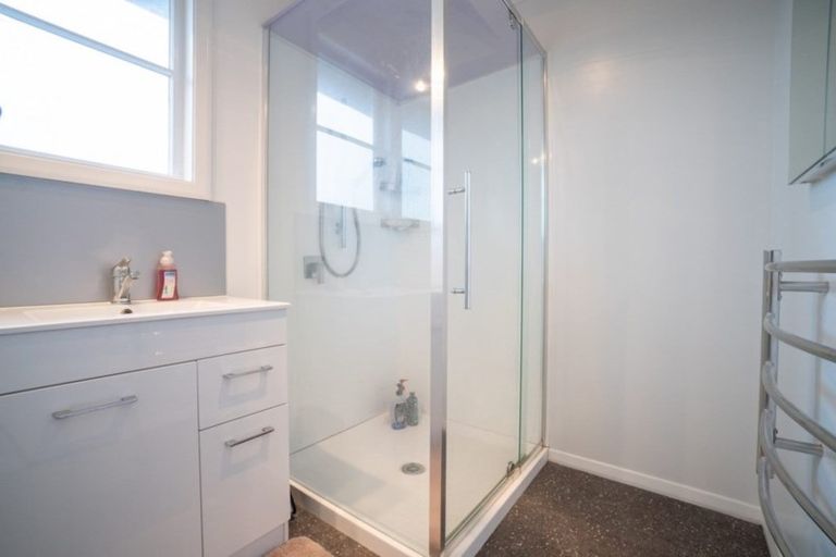 Photo of property in 16 Thames Street, Roslyn, Palmerston North, 4414