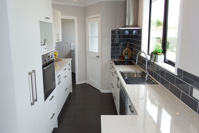 Photo of property in 35 John Street, Otatara, Invercargill, 9879