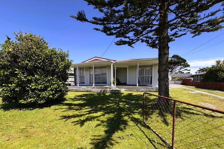 Photo of property in 124 Blake Street, Blaketown, Greymouth, 7805