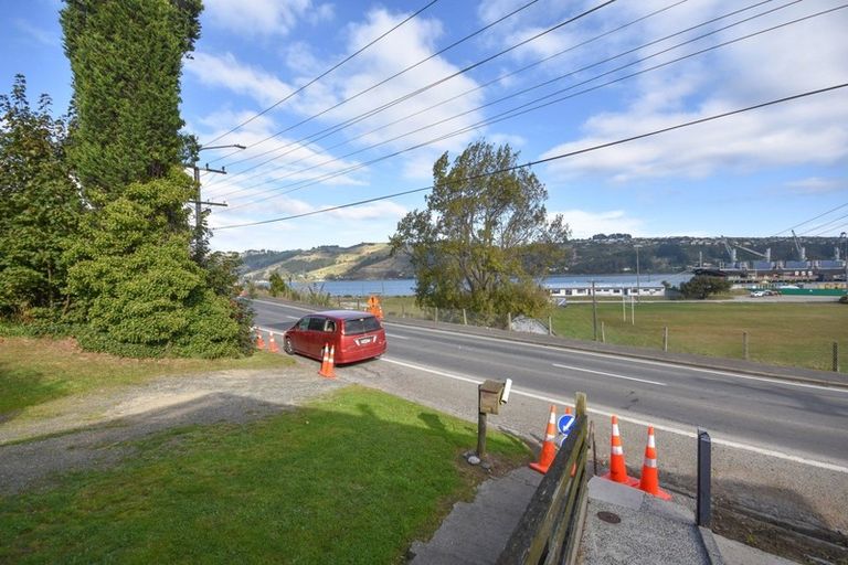 Photo of property in 155 Ravensbourne Road, Ravensbourne, Dunedin, 9022