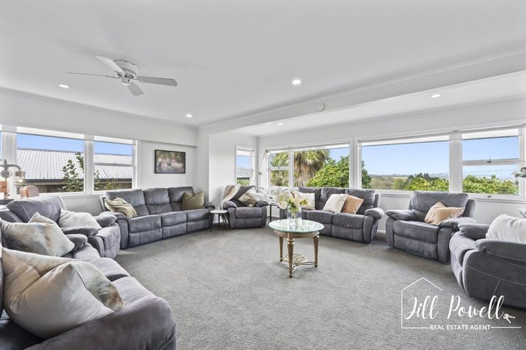 Photo of property in 2 Bickerstaffe Road, Maungaturoto, 0520