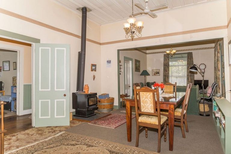 Photo of property in 7 Ruahine Street, Dannevirke, 4930