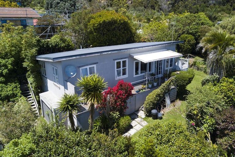 Photo of property in 10 Kupe Road, Coopers Beach, 0420