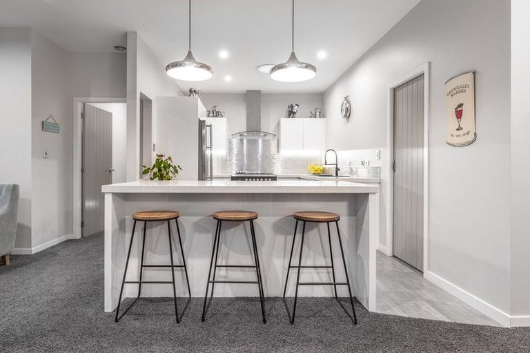 Photo of property in 154 Endeavour Drive, Whitby, Porirua, 5024