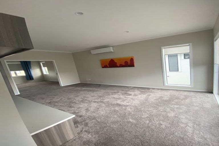 Photo of property in 19 Rue D' Amarres, Gulf Harbour, Whangaparaoa, 0930