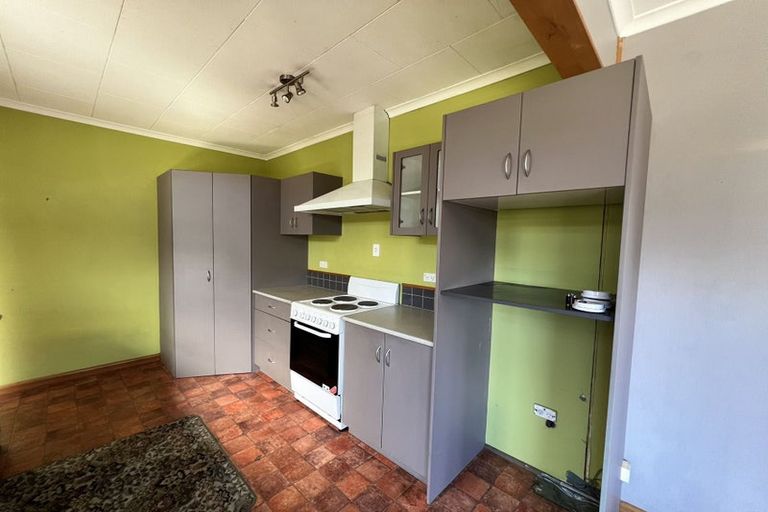 Photo of property in 33 Neill Street, Hornby, Christchurch, 8042