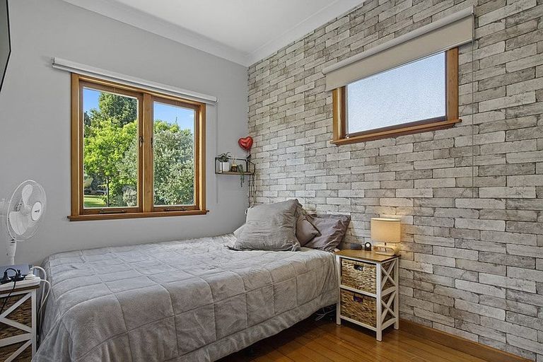 Photo of property in 17 Howden Street, Waiuku, 2123