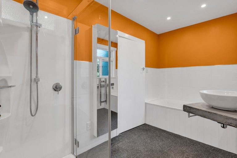 Photo of property in 38 Lawry Street, Blagdon, New Plymouth, 4310