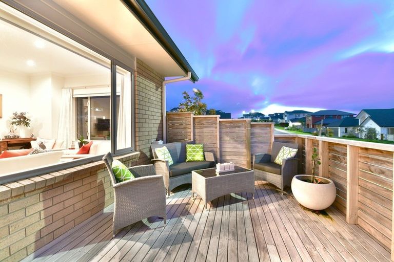 Photo of property in 5 Sibling Court, Silverdale, 0932