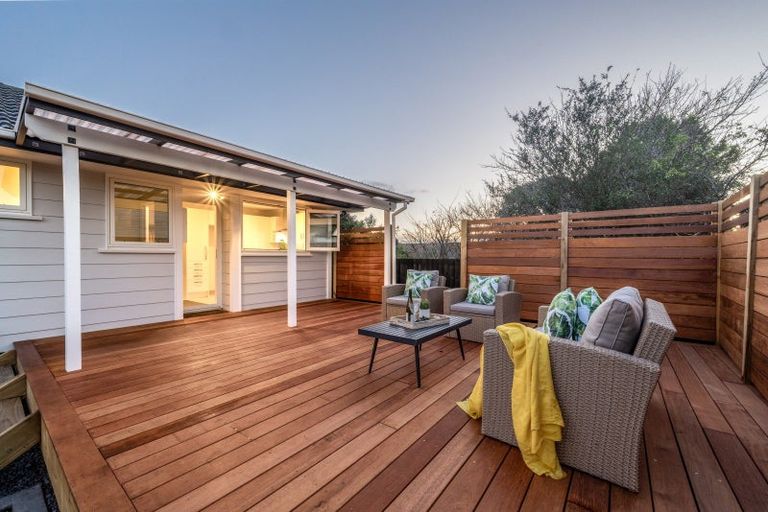 Photo of property in 10a Tomintoul Place, Highland Park, Auckland, 2010