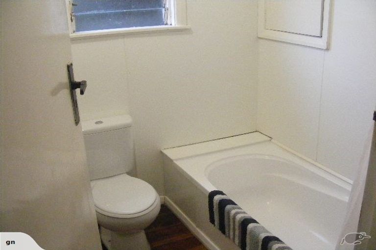 Photo of property in 19 Monowai Road, Johnsonville, Wellington, 6037