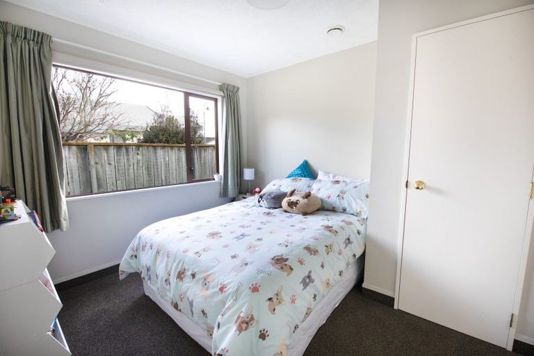 Photo of property in 19 Bucksburn Place, Greenmeadows, Napier, 4112
