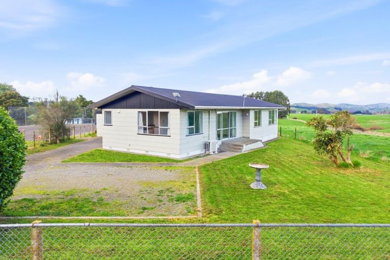 Photo of property in Papatawa Schoolhouse, 258 Valley Road, Papatawa, Woodville, 4998